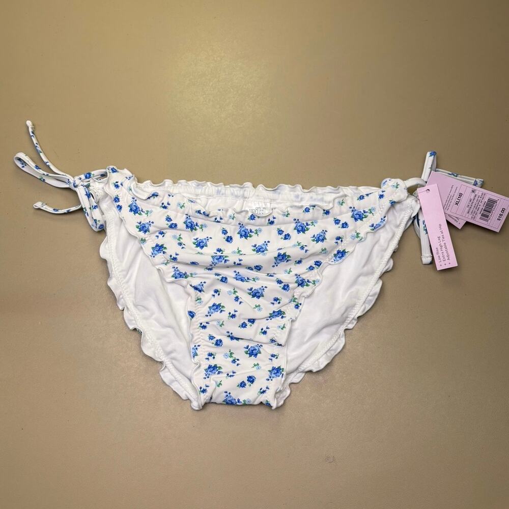 Women’s Floral Bikini Bottom XL 16 Wild Fable Blue White Ruffle Tie Side NWT